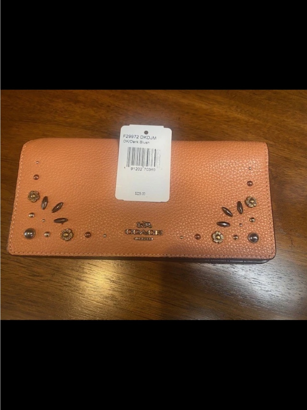 Coach F29972 DKDJM Prairie
Rivets Slim Wallet Wristlet DK/ Dark Blush - Picture 5 of 12